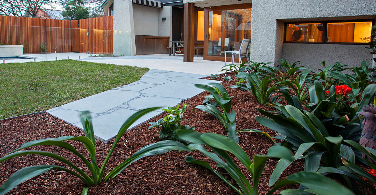 paving and landscaping by Maroondah Landscapes